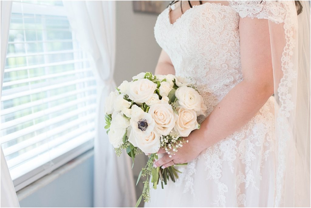 Gray, Blush and Ivory Wedding at Cross Creek Ranch in Dover, FL by Katie Hauburger Photography, Tampa Wedding Photographer